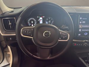 Volvo XC60 2.0 B4 D AWD Momentum Pro Auto - Foto 23