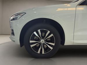 Volvo XC60 2.0 B4 D AWD Momentum Pro Auto - Foto 7