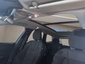 Volvo XC60 2.0 B4 D AWD Momentum Pro Auto - Foto 22