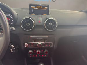 Audi A1 Sportback 1.4 TFSI 125CV S tr Attraction - Foto 12