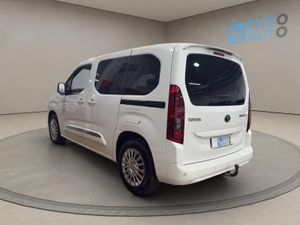 Toyota Proace City Verso 1.5D 96kW (130CV) Family Active L1 - Foto 6