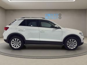 Volkswagen T-Roc Advance 1.0 TSI 85kW (115CV) - Foto 10