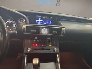 Lexus IS 2.5 300h Executive Navibox - Foto 13