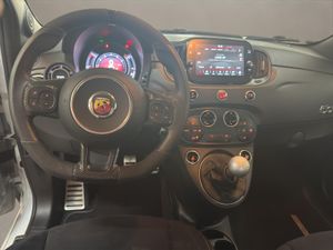 Abarth 500 695 1.4 16v T-Jet 132kW (180 CV) - Foto 12