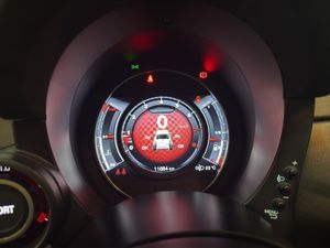 Abarth 500 695 1.4 16v T-Jet 132kW (180 CV) - Foto 23