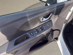 Renault Clio Limited TCe 66kW (90CV) -18 - Foto 18