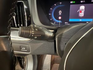 Volvo XC60 2.0 B4 G Momentum Pro Auto - Foto 18