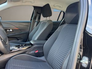Peugeot e-208 Active Electrico  - Foto 10
