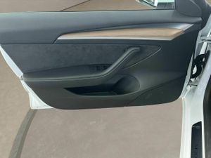 Tesla Model 3 Performance AWD  - Foto 17