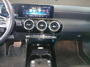 Mercedes CLA CLA 200 D DCT  - Foto 14