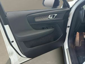 Volvo XC40 1.5 T2 RDesign  - Foto 19
