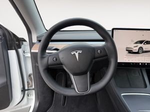 Tesla Model Y Tracción Trasera RWD - Foto 9