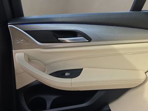 BMW X3 xDrive20d - Foto 22