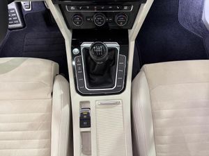 Volkswagen Passat Advance 1.4 TSI ACT 110kW (150CV) - Foto 9