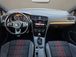 Volkswagen Golf GTI TCR 2.0 TSI 213kW290CV DSG  - Foto 19
