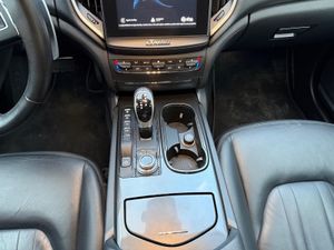 Maserati Ghibli 3.0 V6 DS RWD - Foto 19