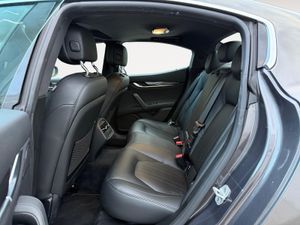 Maserati Ghibli 3.0 V6 DS RWD - Foto 15