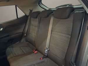 Kia Stonic . - Foto 14