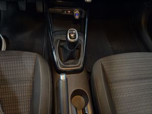 Kia Stonic . - Foto 21