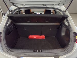 Kia Stonic . - Foto 11