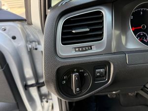 Volkswagen Golf Variant BlueMotion 1.6 TDI 110CV - Foto 16