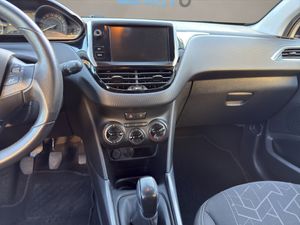 Peugeot 2008 Allure 1.6 BlueHDi 100 S&S - Foto 14