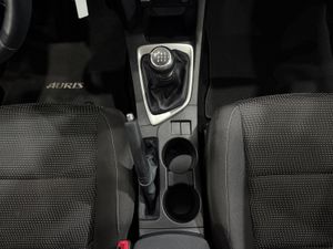 Toyota Auris 130 Live - Foto 11