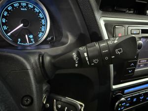 Toyota Auris 130 Live - Foto 12