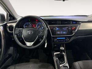 Toyota Auris 130 Live - Foto 21