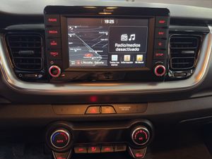 Kia Stonic . - Foto 14