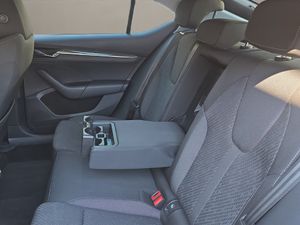 Skoda Octavia 1.5 TSI 110kW150CV mHEV DSG Selection - Foto 15