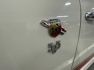Abarth 500 595 Competizione 1.4 16v T-Jet 132kW E6 - Foto 12