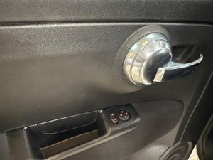 Abarth 500 595 Competizione 1.4 16v T-Jet 132kW E6 - Foto 14