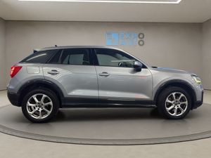 Audi Q2 . - Foto 11