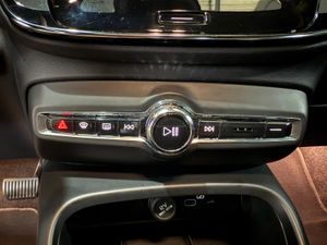 Volvo XC40 Recharge Single Core Auto - Foto 15