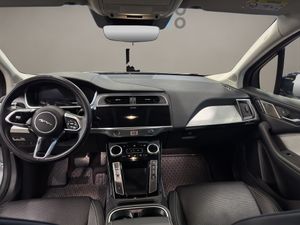 Jaguar I-Pace . - Foto 16
