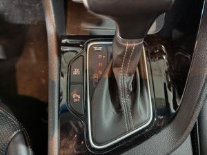 Kia Niro 1.6 GDi Híbrido Enchufable 104kW Emotion - Foto 15