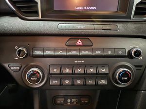 Kia Sportage 1.7 CRDi VGT 115CV Emotion 4x2 Eco-Dynam - Foto 15