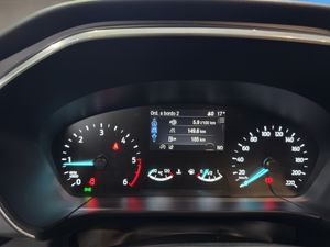 Ford Kuga . - Foto 19