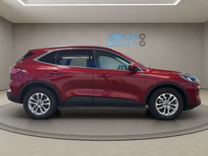 Ford Kuga . - Foto 9