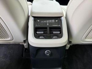Volvo XC90 T8 TWIN ENGINE Híbrido Gasolina - Foto 27