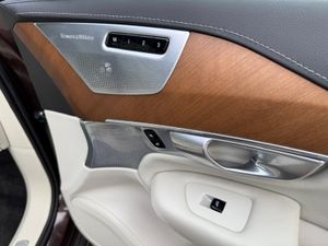 Volvo XC90 T8 TWIN ENGINE Híbrido Gasolina - Foto 12