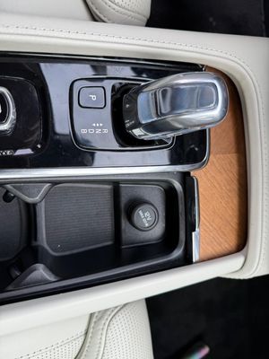 Volvo XC90 T8 TWIN ENGINE Híbrido Gasolina - Foto 16