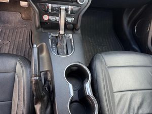 Ford Mustang v8 ECOBOOST - Foto 19