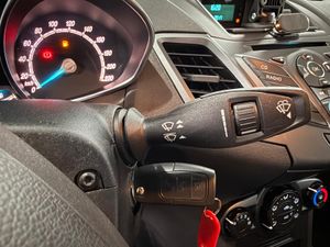 Ford Fiesta 1.2 Gasolina - Foto 16