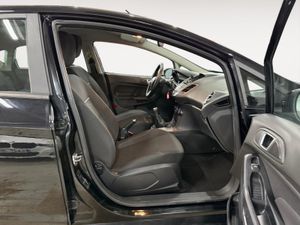 Ford Fiesta 1.2 Gasolina - Foto 23