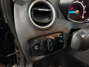 Ford Fiesta 1.2 Gasolina - Foto 17