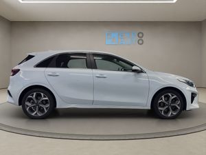 Kia Ceed . - Foto 3