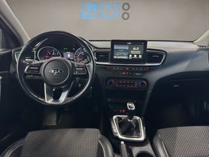 Kia Ceed . - Foto 13
