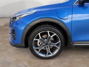 Kia XCeed 1.6 PHEV E-TECH - Foto 9